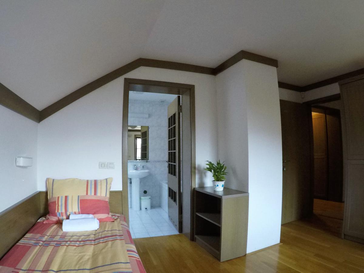 Tržič Karami Mountainhouse B&B 외부 사진